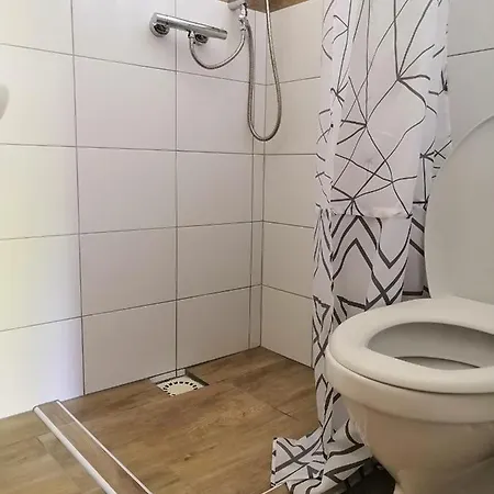Rózsika Apartamento *